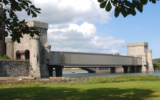  Conwy Castle Bridge 